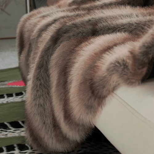 Plaid Doux Fausse Fourrure | Noctia™ - Mon Repos Mérité