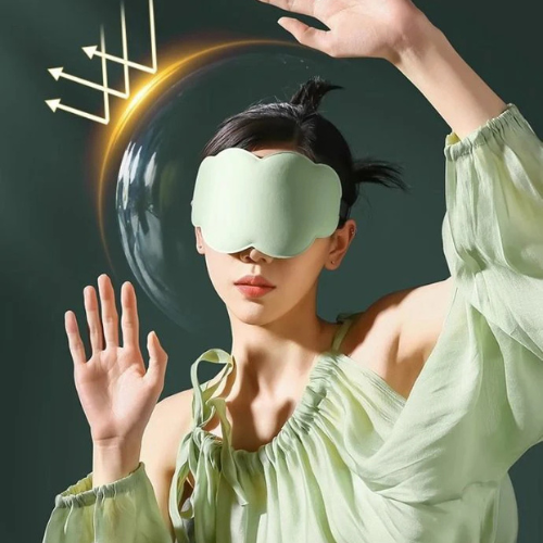 femme portant le masque de sommeil cloudsleep vert