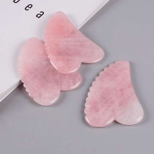 Gua Sha Quartz Rose avec Bosses - Mon Repos Mérité